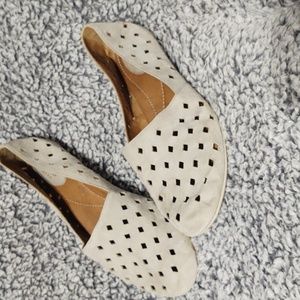 Clarks leather flats